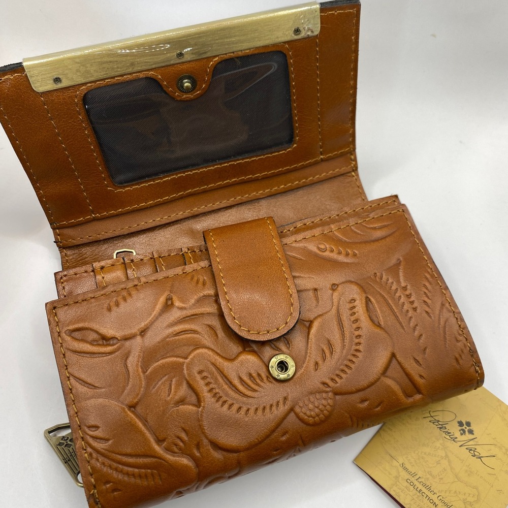 Patricia Nash Cametti Tooled Leather RFID Trifold Wallet Florence Tan Brown NWT - Picture 4 of 7